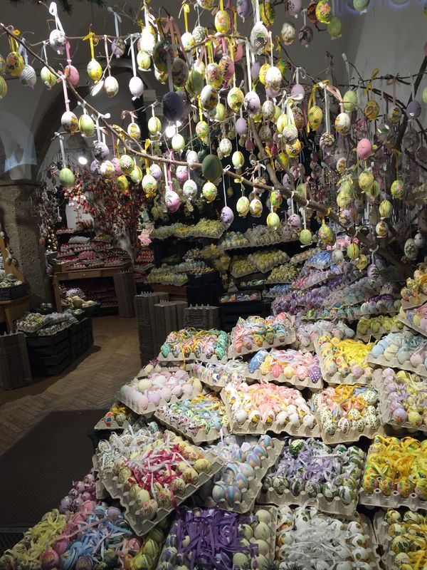 ハンガリー・Budapest「卒業旅行第2弾 中欧周遊」の写真：イースター専門店
ならでは、って感じが凄...