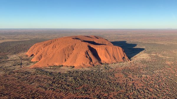 オーストラリア連邦・Uluṟu-Kata Tjuṯa National Park「ウルル・カタジュタ駆け込み登山」の写真
