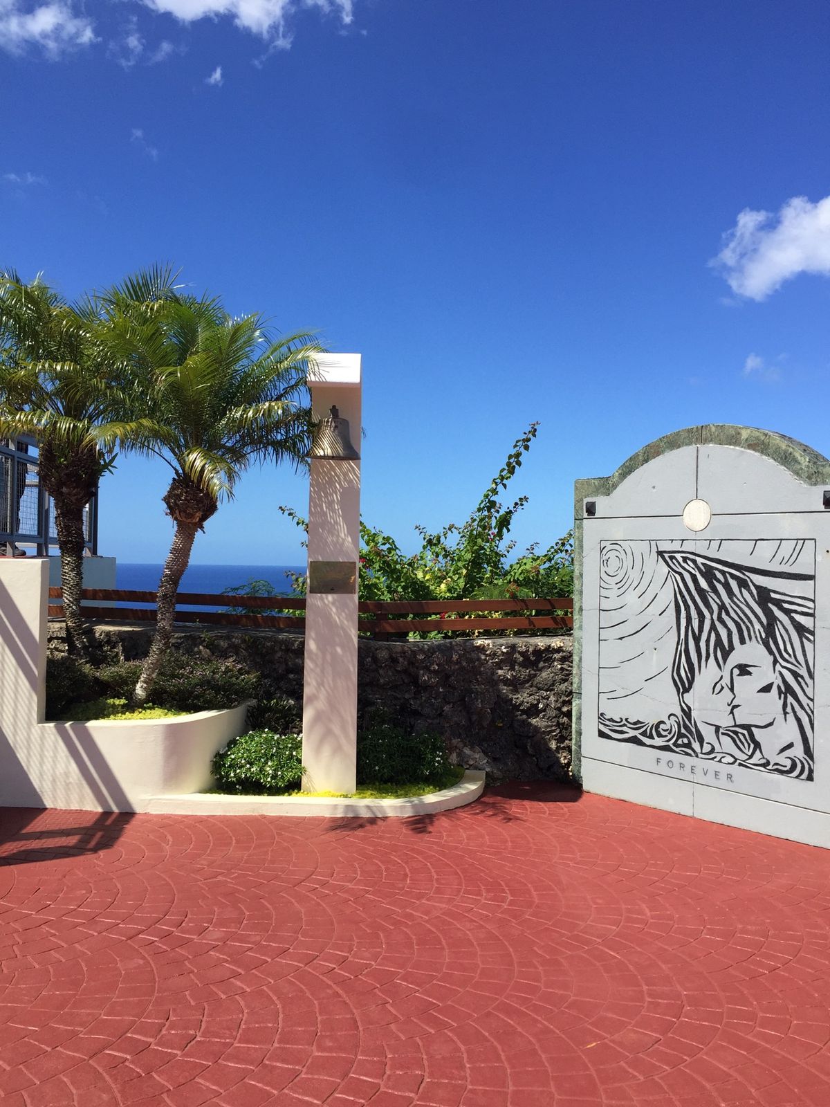 青い空と海。弾丸グアム旅行。