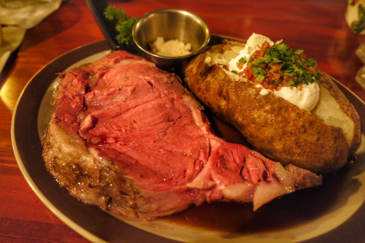 8th Jul. 2011 pic📷
in Chuck’s Cellar
...