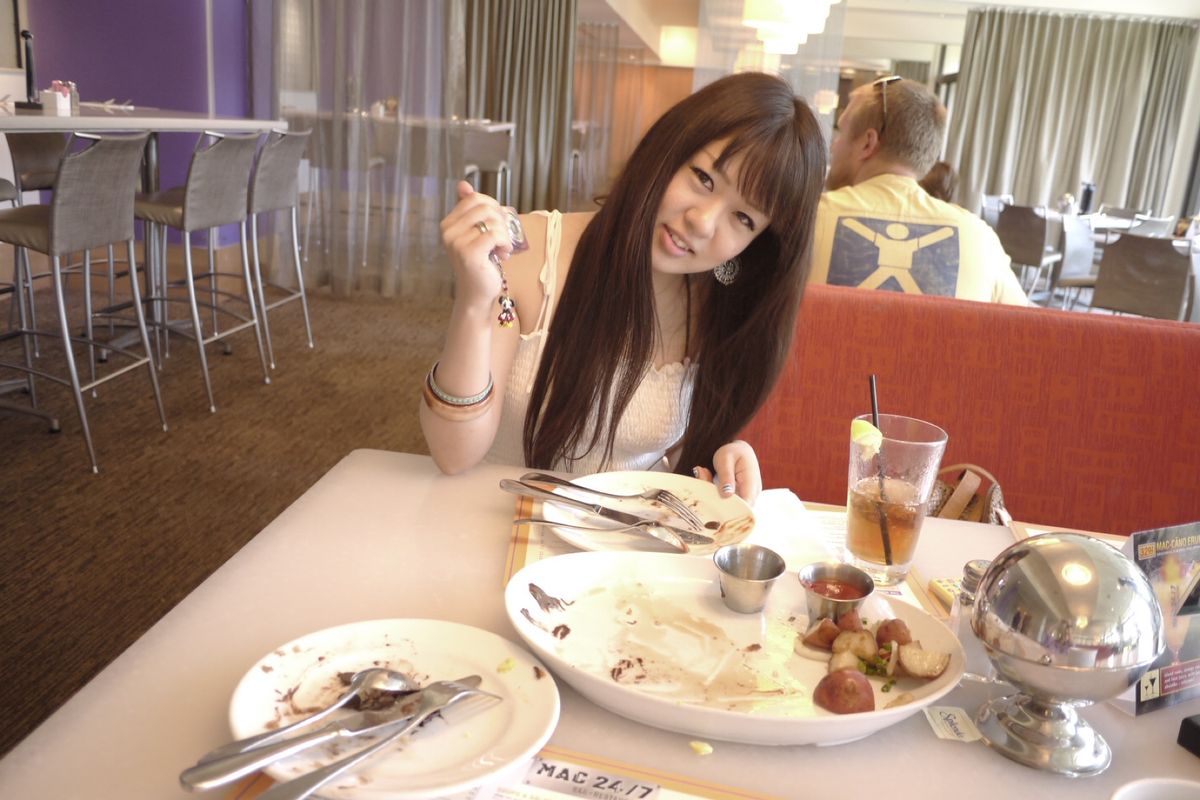9th Jul. 2011 pic📷
パンケーキを食べに行きました🥞❤️
...