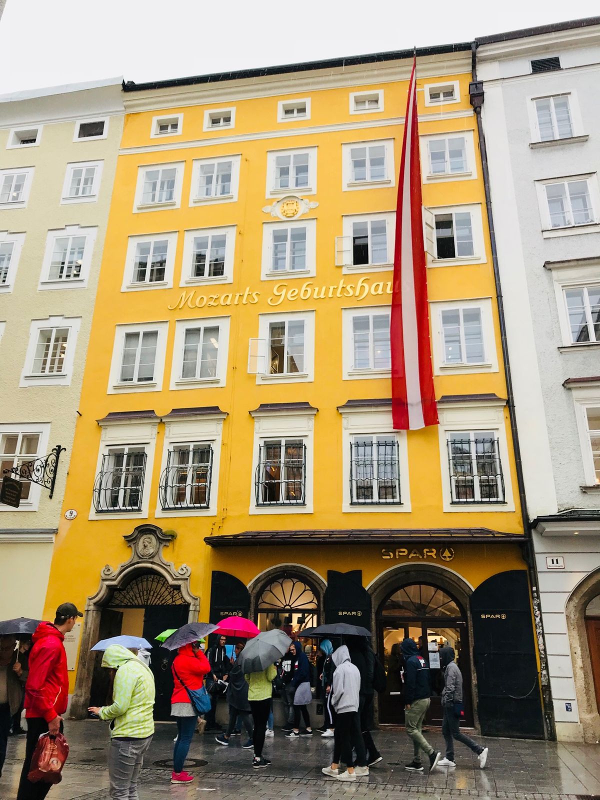 2度目のザルツブルクも素敵✨
あいにくのお天気でした。