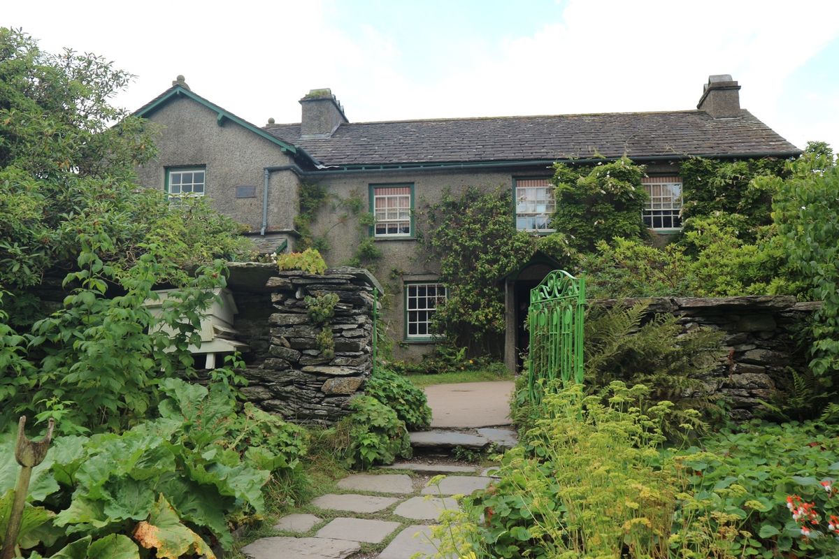 念願のヒルトップ⭐️
絵本ピーターラビットの作者、ビアトリクスポター の生...