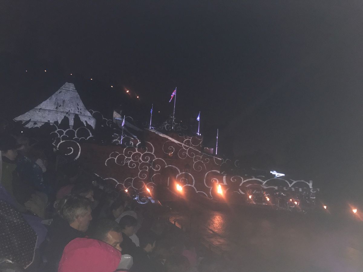 この時期限定の音楽イベント🎶
ミリタリータトゥーを鑑賞⭐️
日本からも陸上...