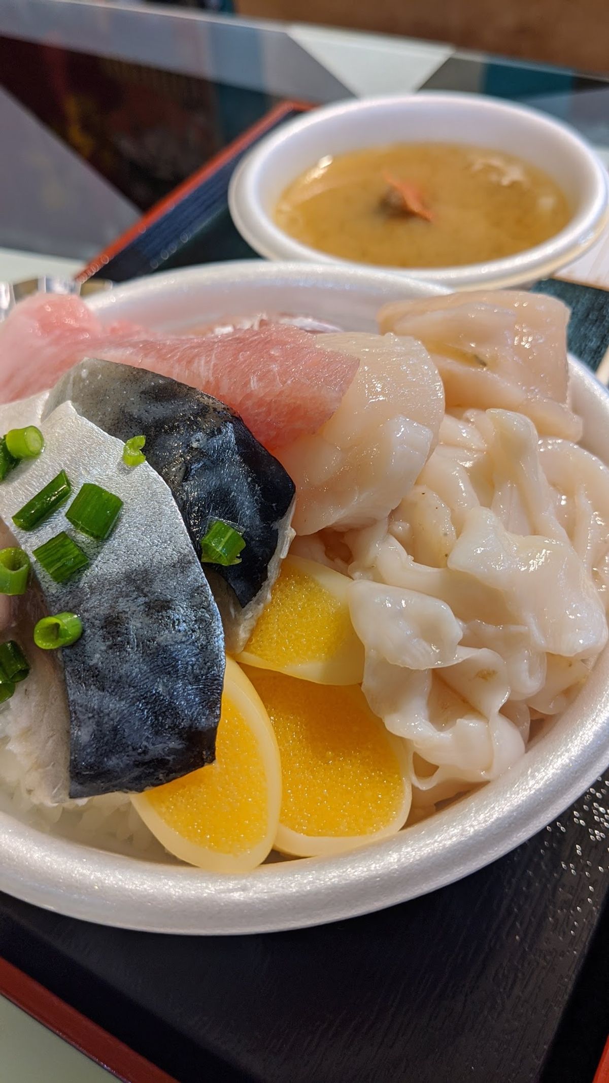 青森魚菜センター
うーむ
しめ鯖が一番美味い