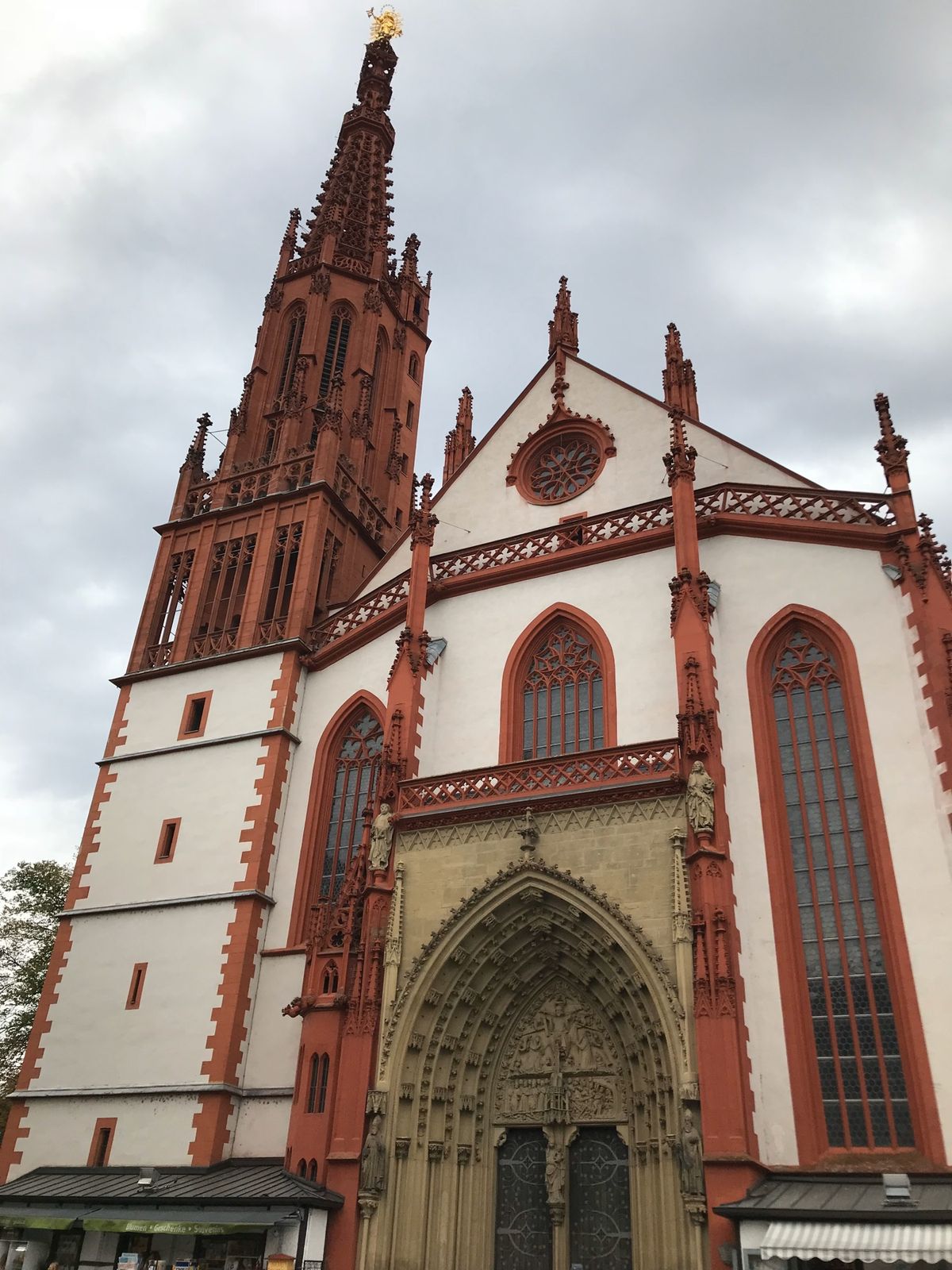どの建物もかわいいし綺麗