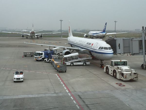 中国・PEK「弾丸バンコク　スワンナプーム空港撮影旅行」の写真：CA422　HND-PEK
B-6555...