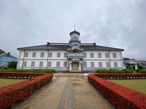 松本市内観光は旧開智小学校。信州蕎麦も美味しかった。