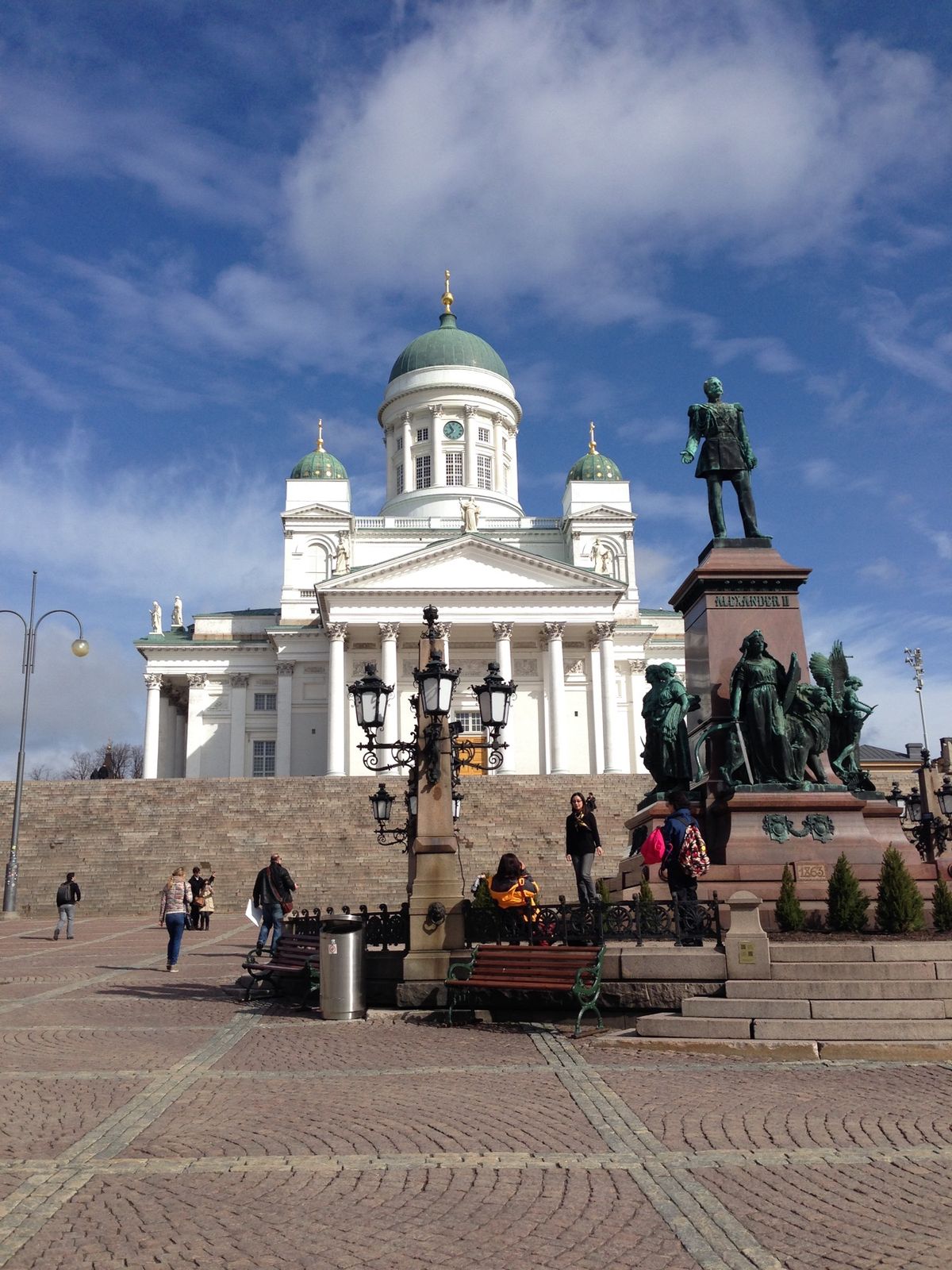 ヘルシンキ〜スオメンリンナ島⛴
かもめ食堂、元老院広場、アラビアファクトリ...
