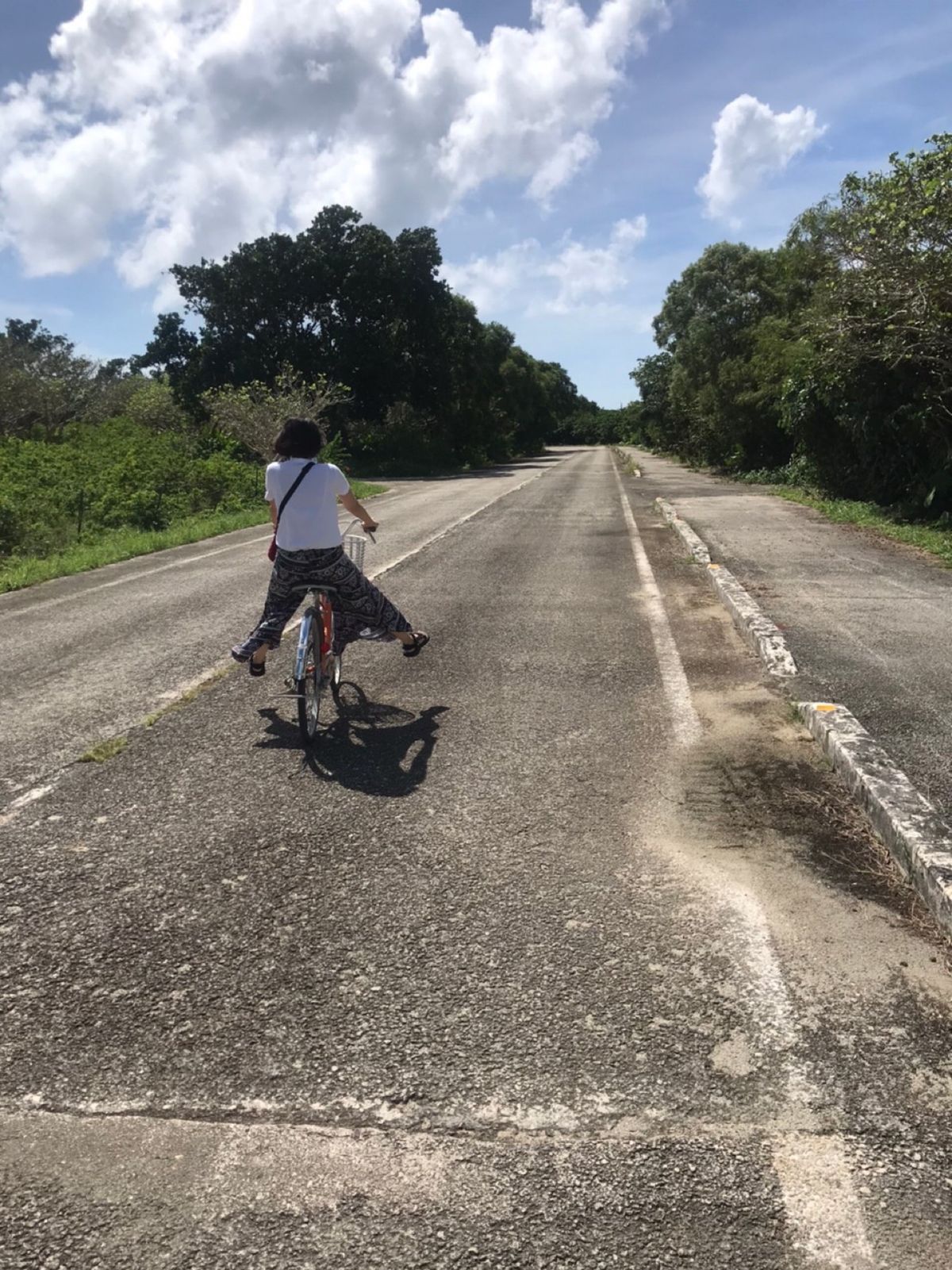 2020.10.20 Tue
2日目は船で20分程の竹富島へ。
行きの船は...