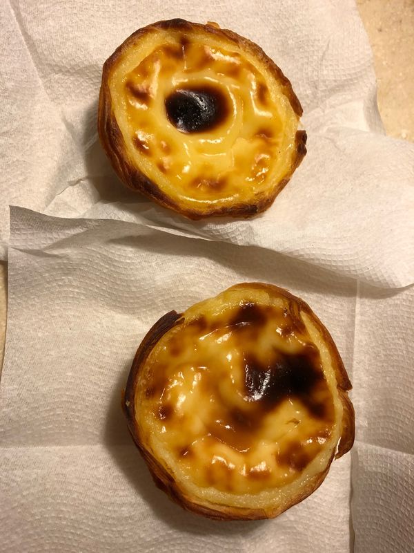 ポルトガル・リスボン「ポルトガルで新年を」の写真：1枚目はエッグタルト❤︎2枚目は言わずも...