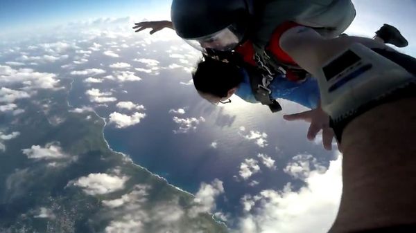 グアム・グアム「グアム」の写真：スカイダイビング