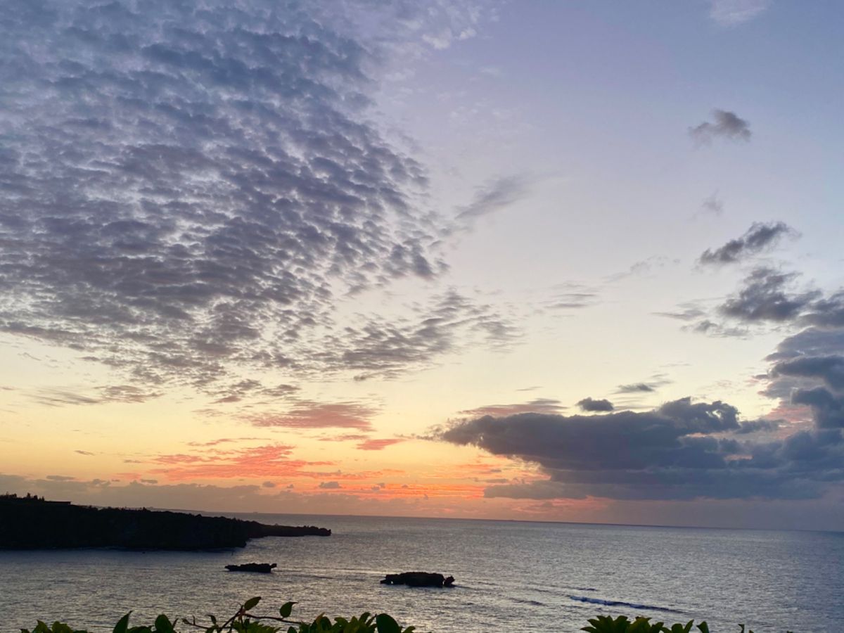 昨日のサンセット
途中まで結構曇ってたけど
若干晴れてよかった🌅

夕陽み...