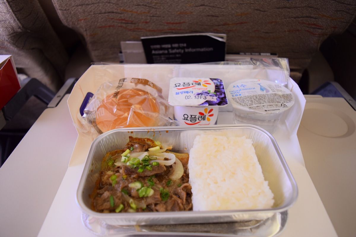 往路の機内食🍴
美味しすぎて調子に乗り、現地でスイーツが食べられなくなるこ...