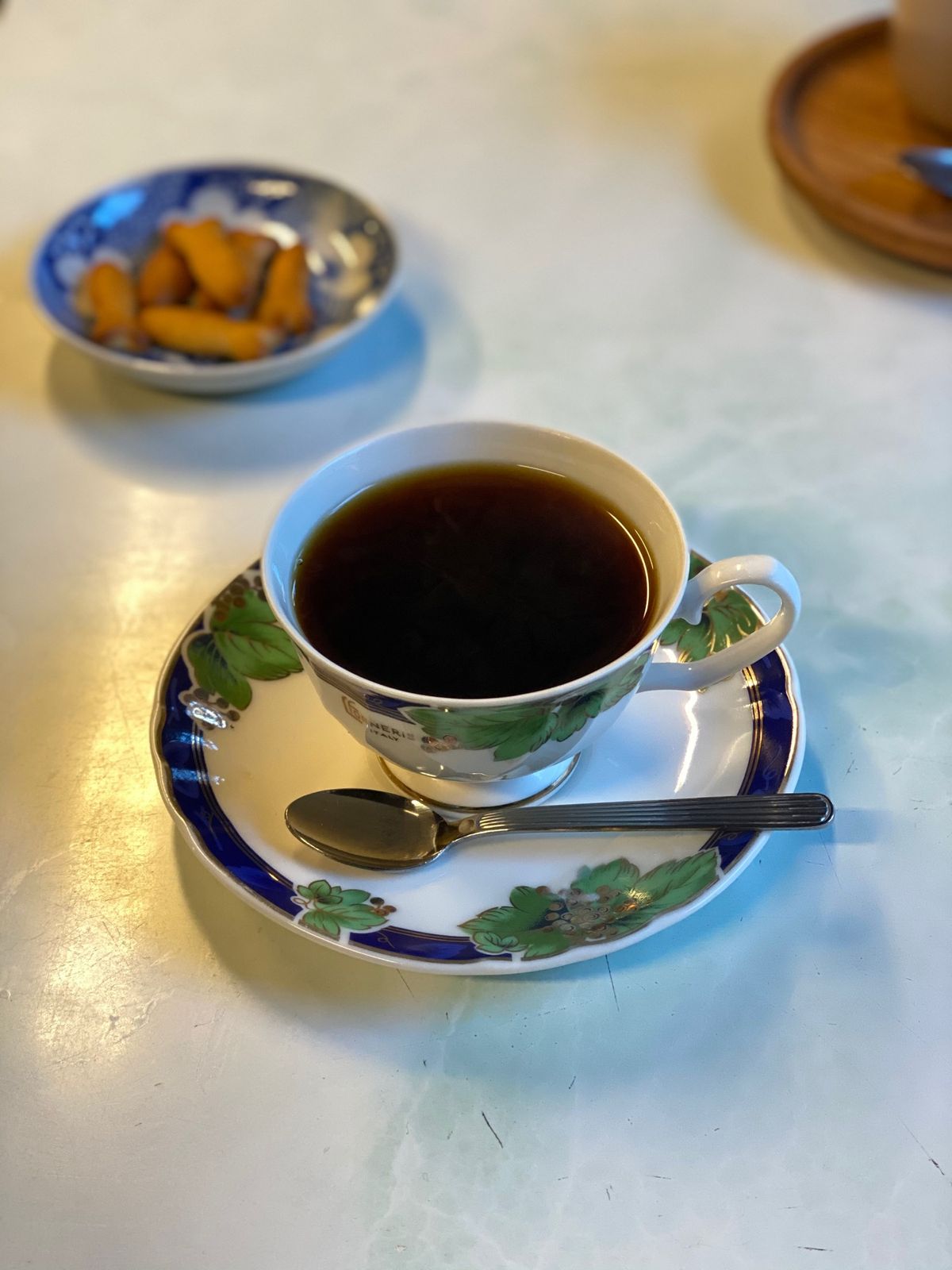 ツアーから終わってまた吉甚バッタリカフェへ。コーヒーとピザを頂きました。

