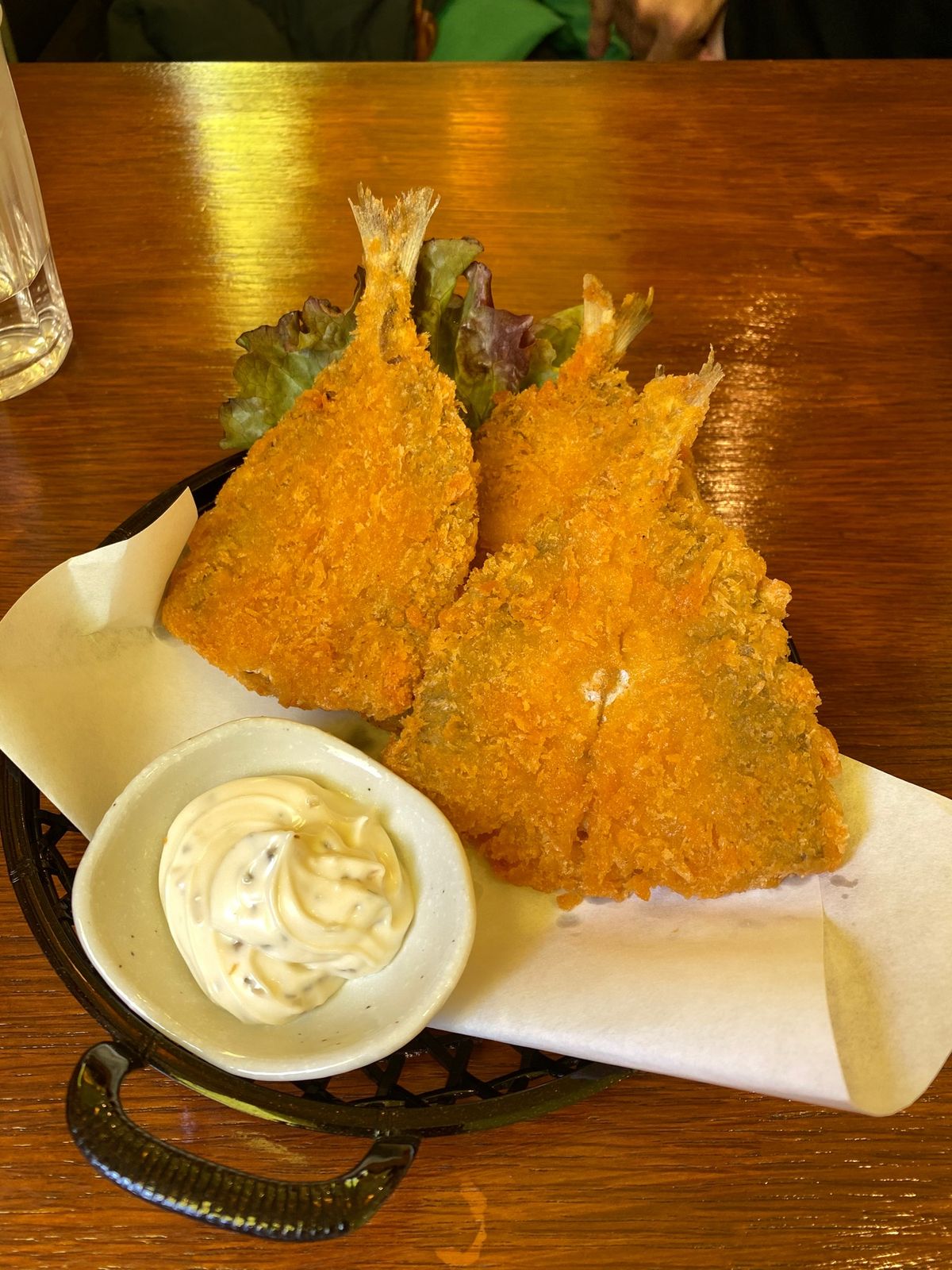 水軍でお昼ご飯

海鮮丼とアジフライ