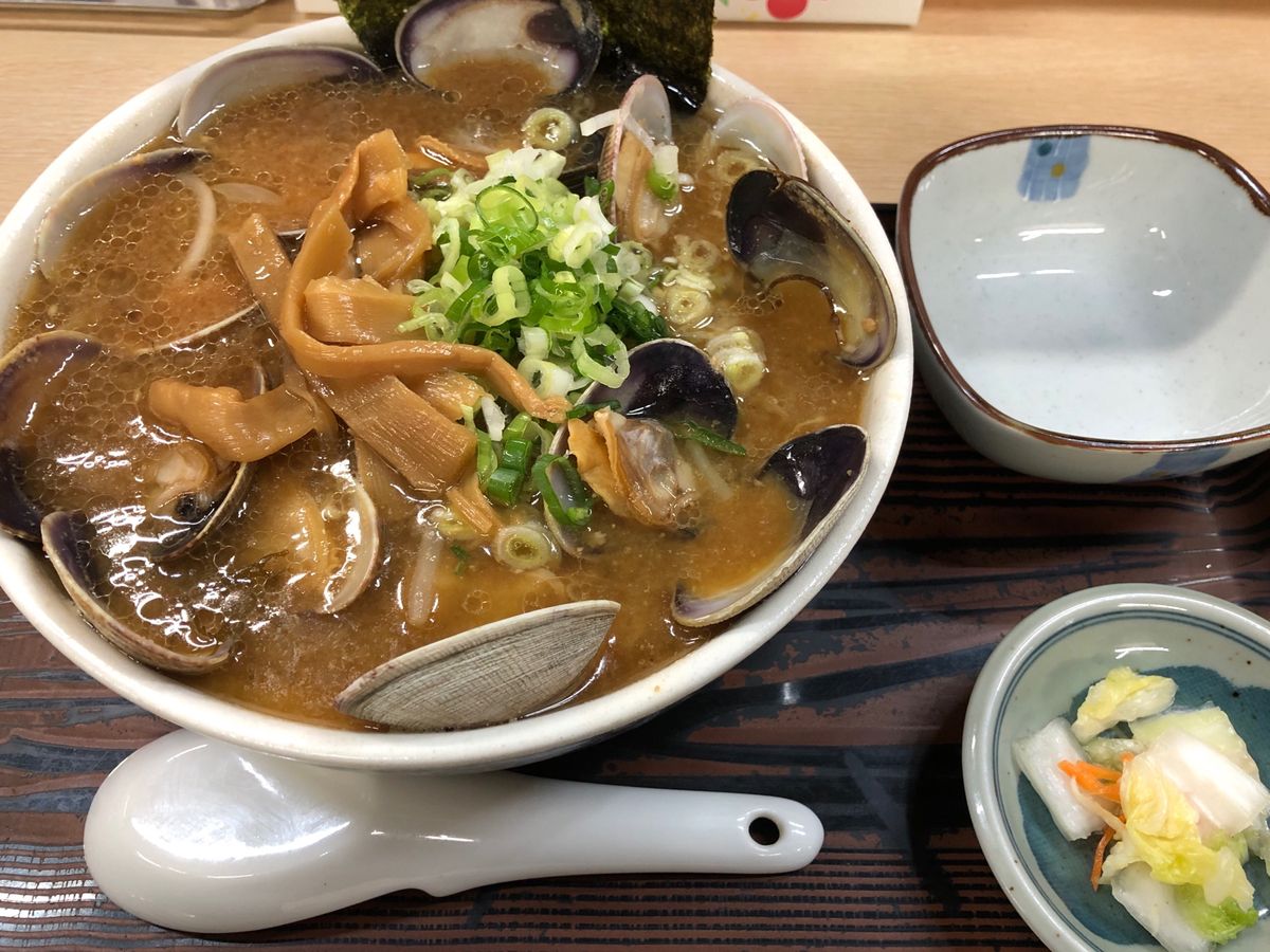 食べたものたち。浜中では都会でもなかなか出会わない繊細な美しいお料理。昆布...