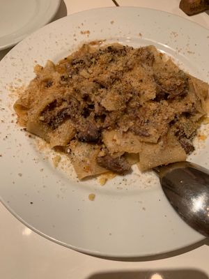 最後の夜は、イタリアンで🍽🍾
最初は泡をいただき…☺︎
接客も心地良く❤︎...