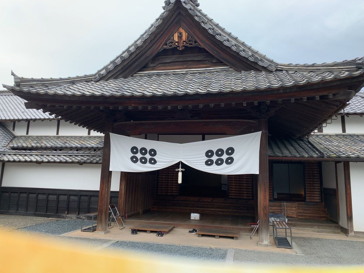 松代城　江戸時代初旬より幕末まで真田家が治めた。