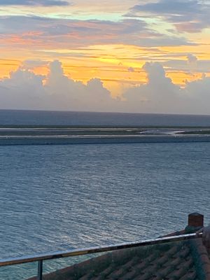海を見ているとhappyな気分になります。
