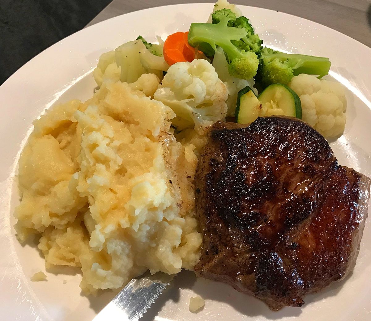 ケアンズから北に1時間ほど走ったポートダグラスにも泊まり、美味しい海鮮を楽...