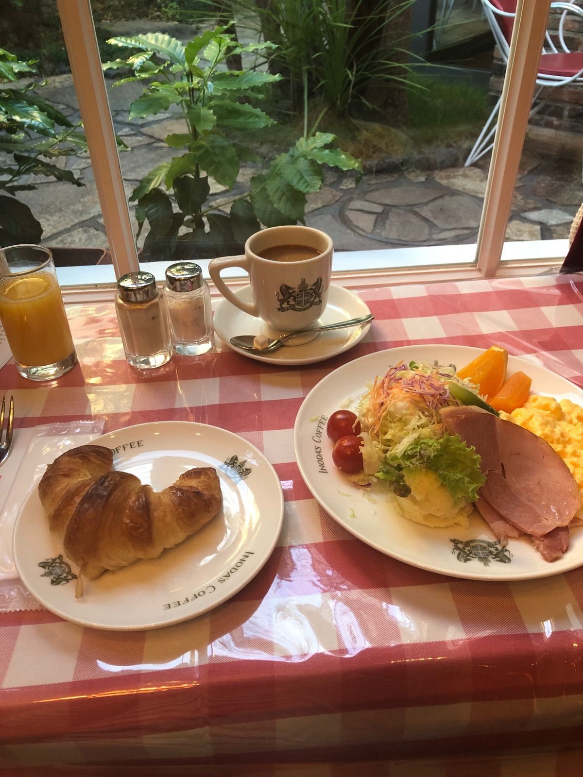 3日目のおいしかったものたち😋
朝はイノダコーヒで京の朝食
お昼は京極かね...
