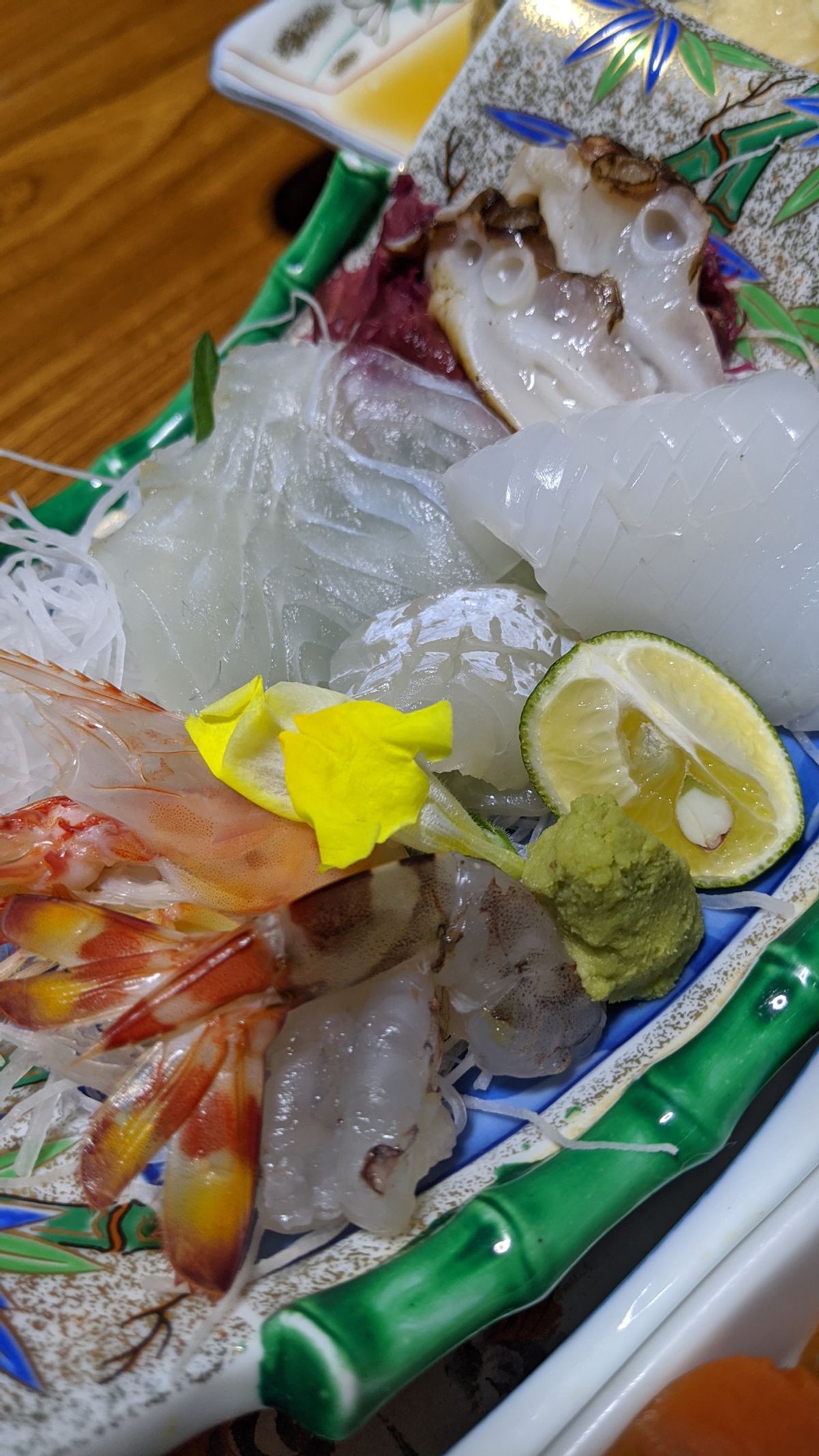 明日の沼島に備えて、えびす旅館さんで一泊。
ご飯も美味しかった。
大江のり...