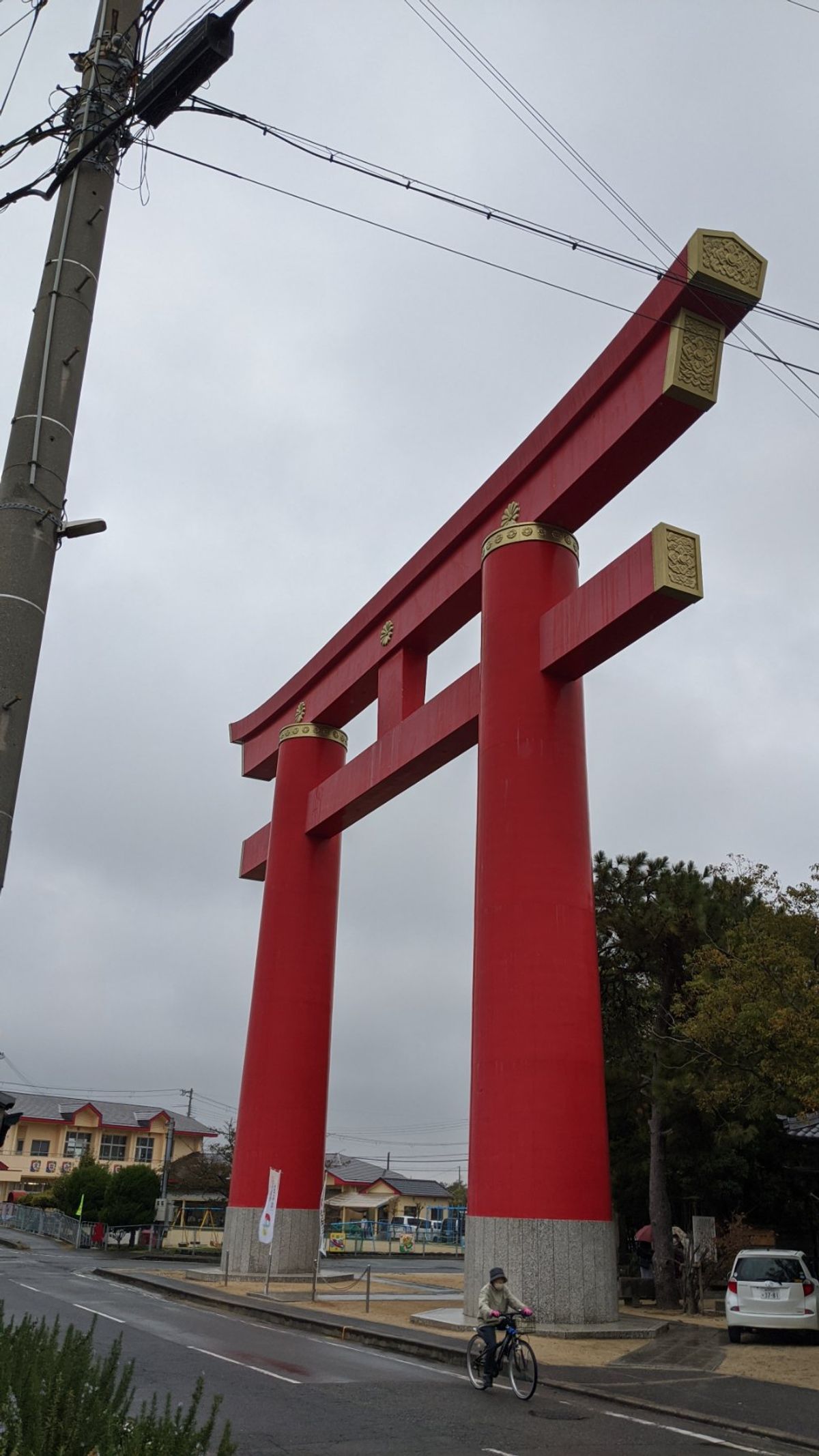 おのころ島神社
日本三大鳥居の一つらしい。日本一大きい。
確かに大きかった。