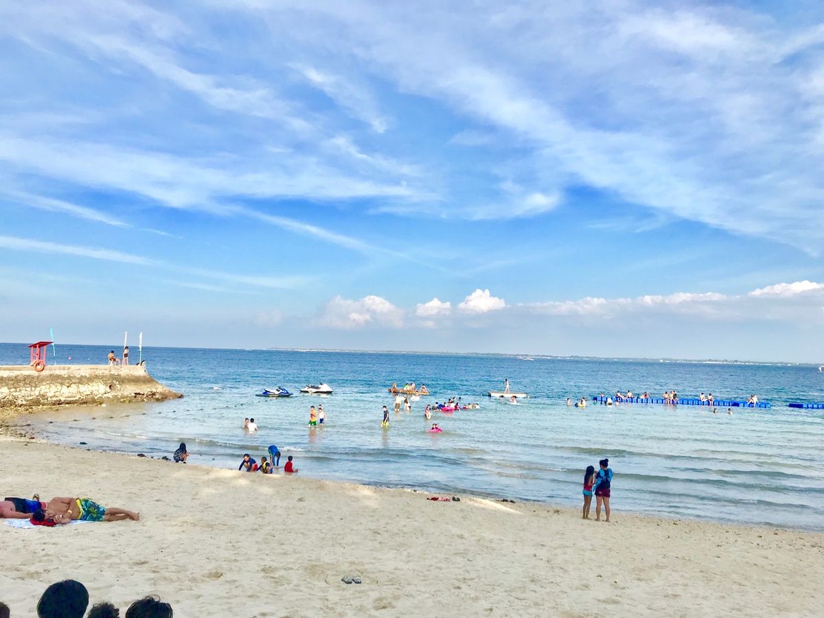 高級ビーチではなく、地元民が行く手軽ビーチ🌴