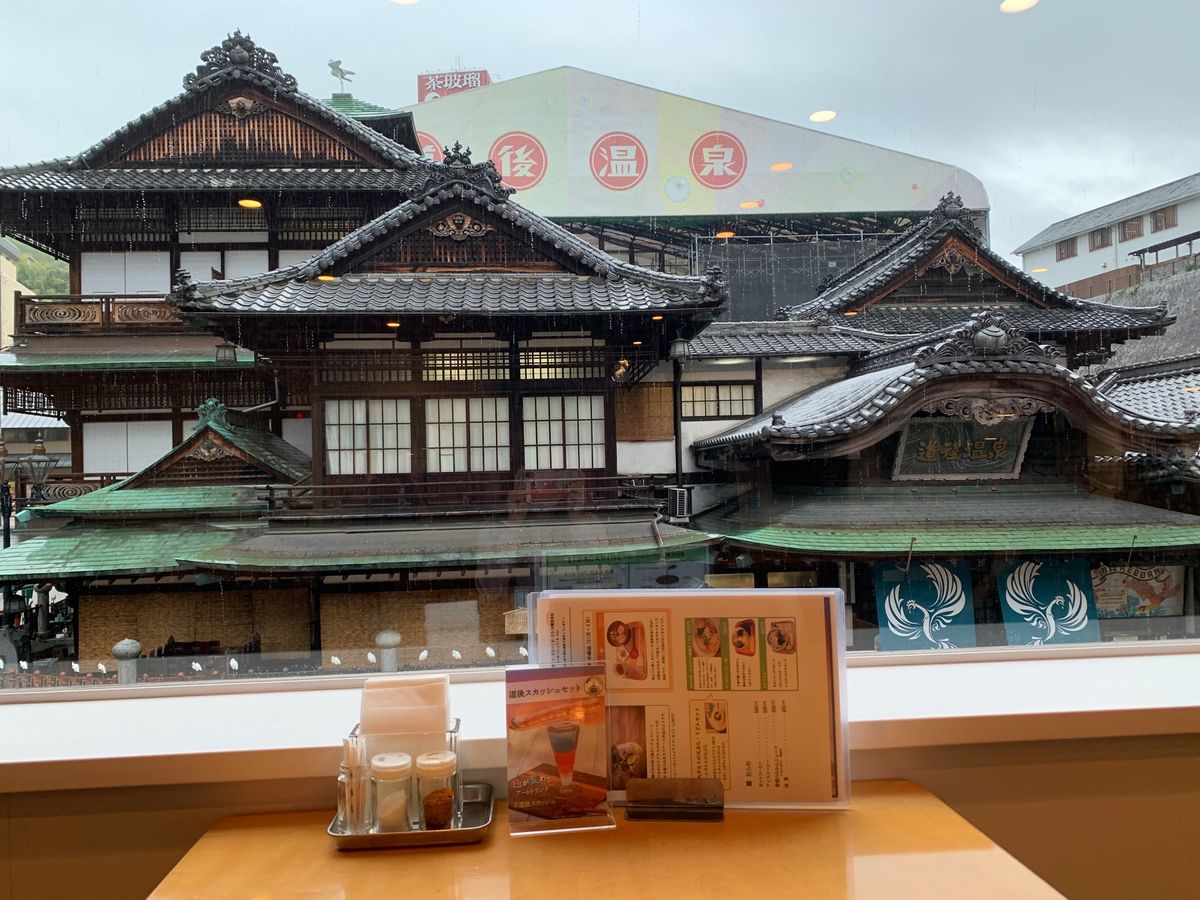 オシャレなカフェや、ナイスビューなカフェがたくさん。

オシャレなスタバ良...