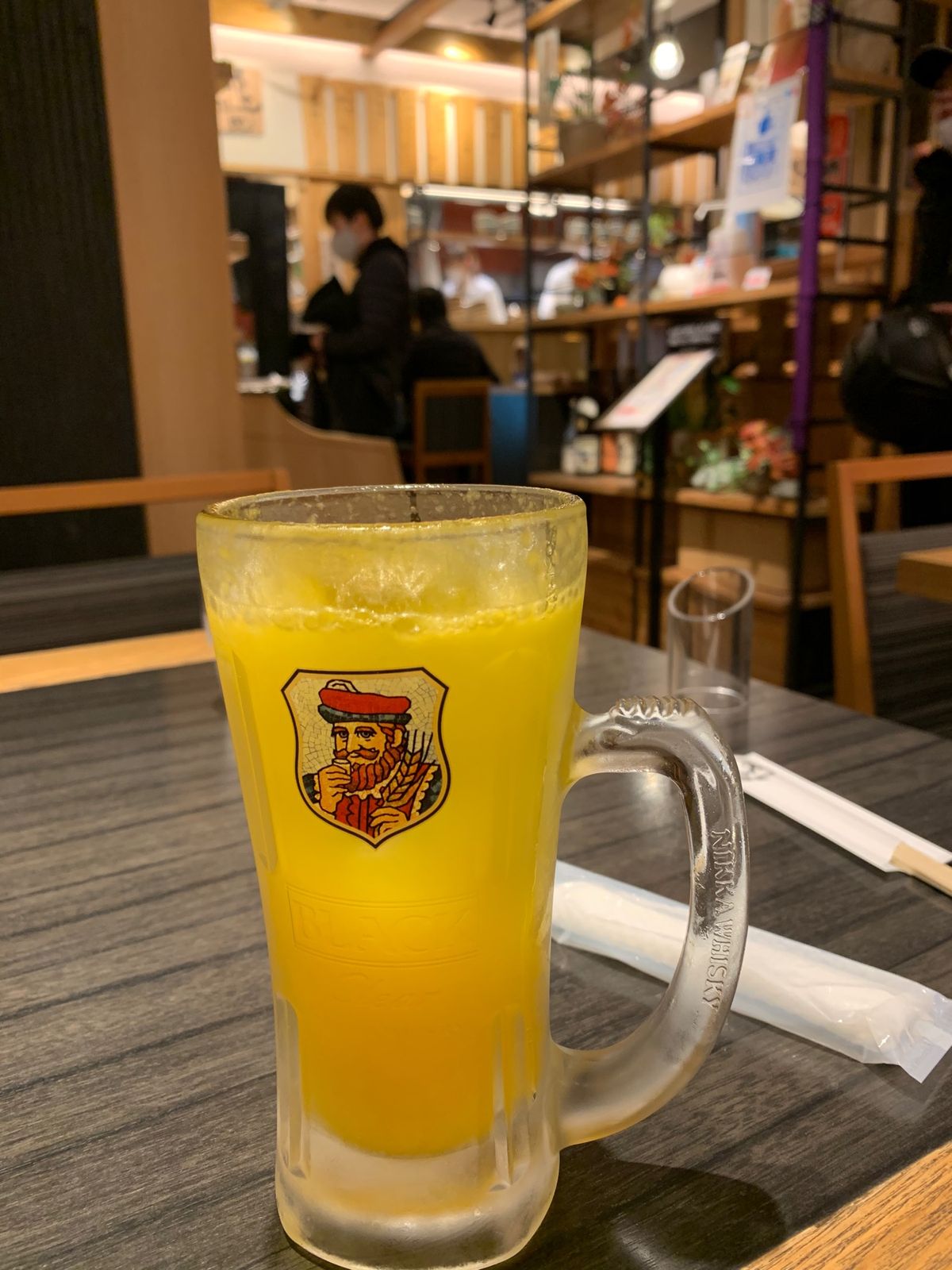 みかん系のお酒。

みかんビール飲み比べ！
伊予柑香る白州ハイボール！
温...