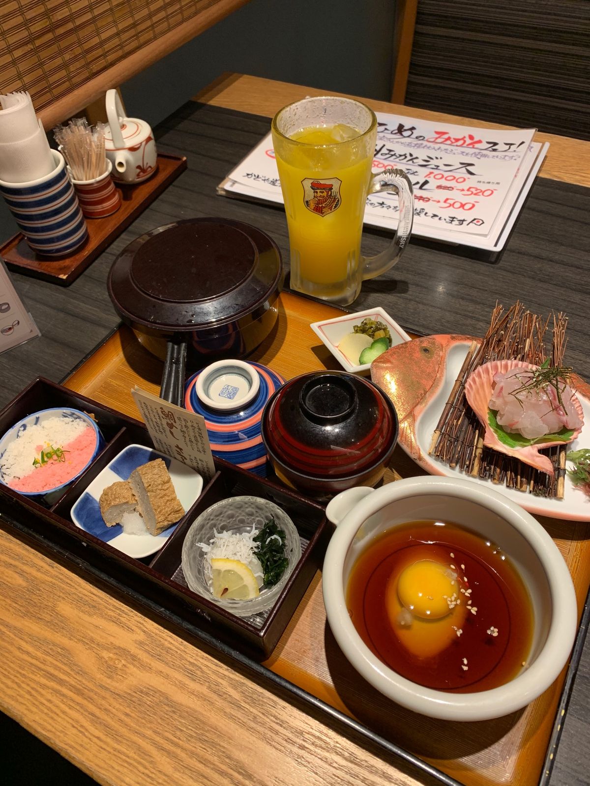 晩御飯シリーズ！

毎日鯛を笑。

1日目…じゃこ天と蒲鉾、鯛茶漬け
2日...