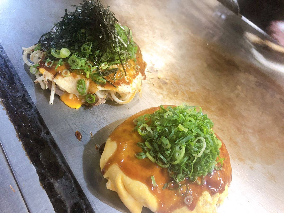 もちろんお好み焼きも。

広島へは新幹線でも行けるけど、飛行機に乗りたかっ...