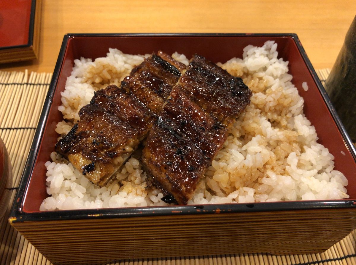 ランチは鰻重です