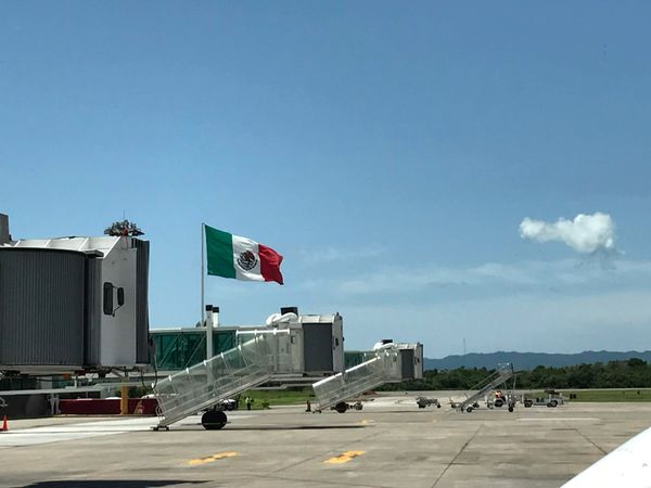 メキシコ・メキシコシティ「United Airlines」の写真
