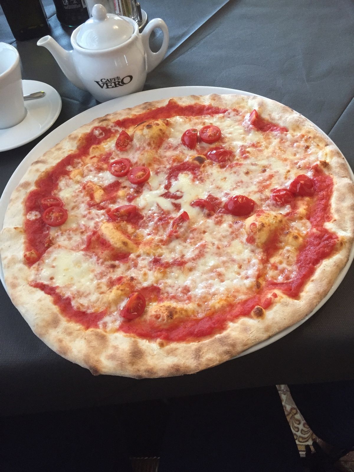 本場のイタリア料理と、夕食前に一杯みんなでゆったり話しながら飲むスプリッツ...