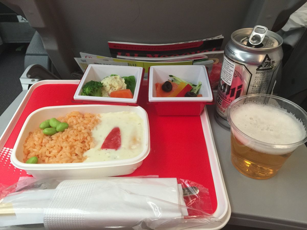 15/Jul/2016
JL95　HND-GMP
JA823J Boein...