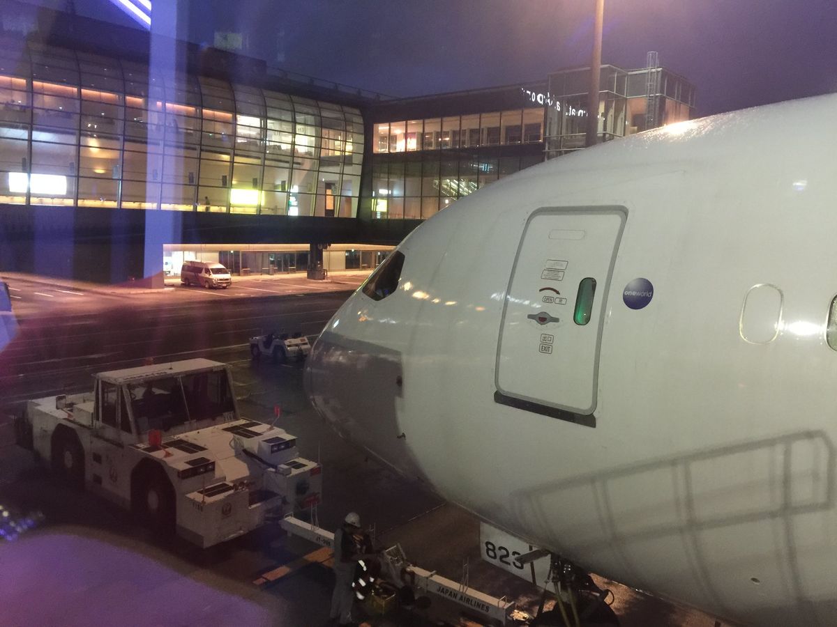 15/Jul/2016
JL95　HND-GMP
JA823J Boein...