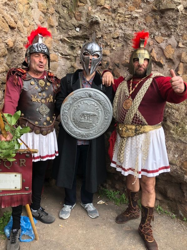 イタリア・ナポリ「卒業旅行inイタリア〜汚ねぇ町ほど面白い〜」の写真：1枚60ユーロ