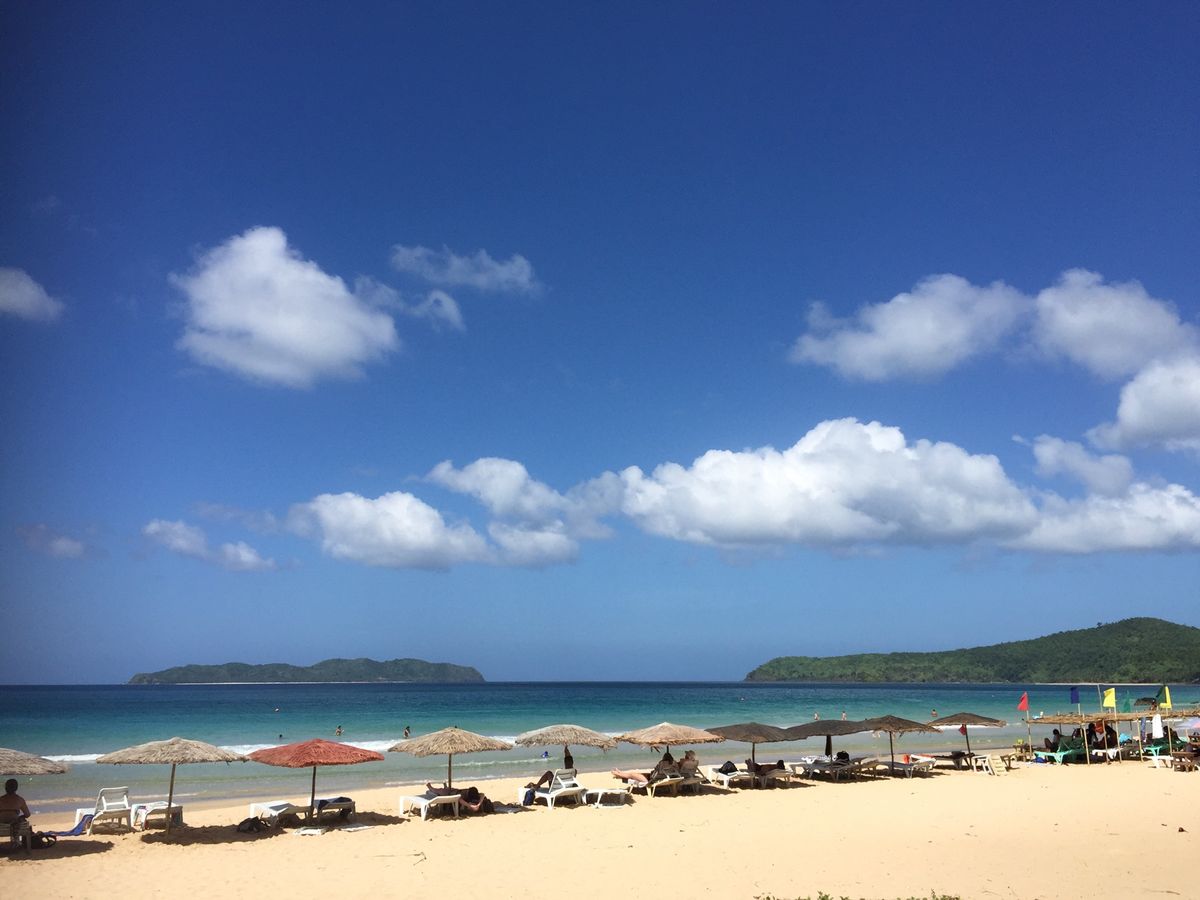 パラワン島エルニド
まだリゾート地として開発もされてなく、穏やかな村の中に...