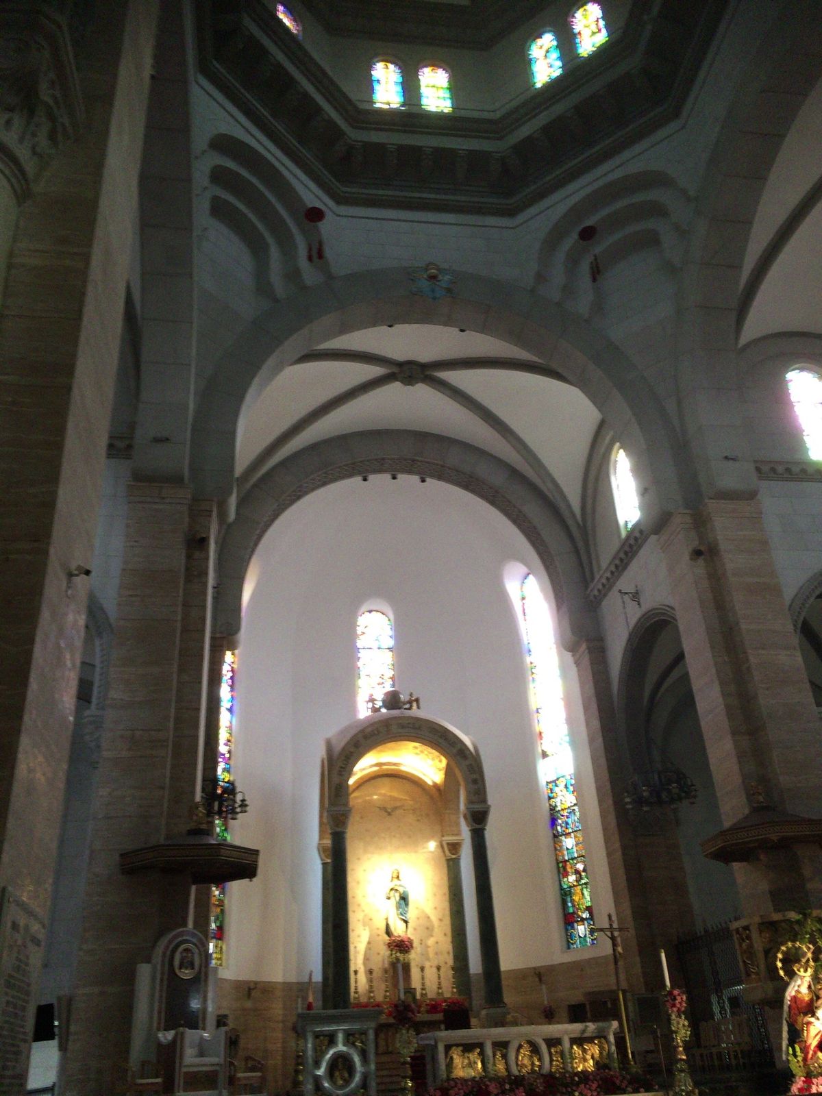 マニラ
帰りの飛行機の乗り継ぎの間の短い時間でしたが、マニラ市街も回りました。