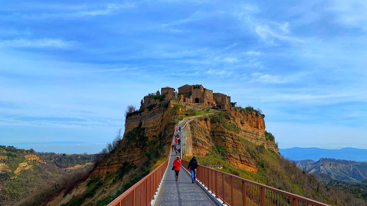 29th Feb. 2020 pic📷

Civita di Bagnor...