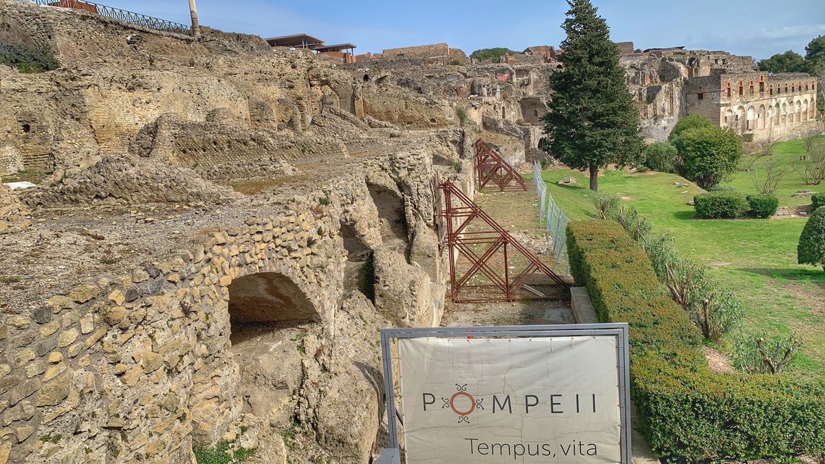 1st Mar. 2020 pic📷

Pompeii
ポンペイ*°

