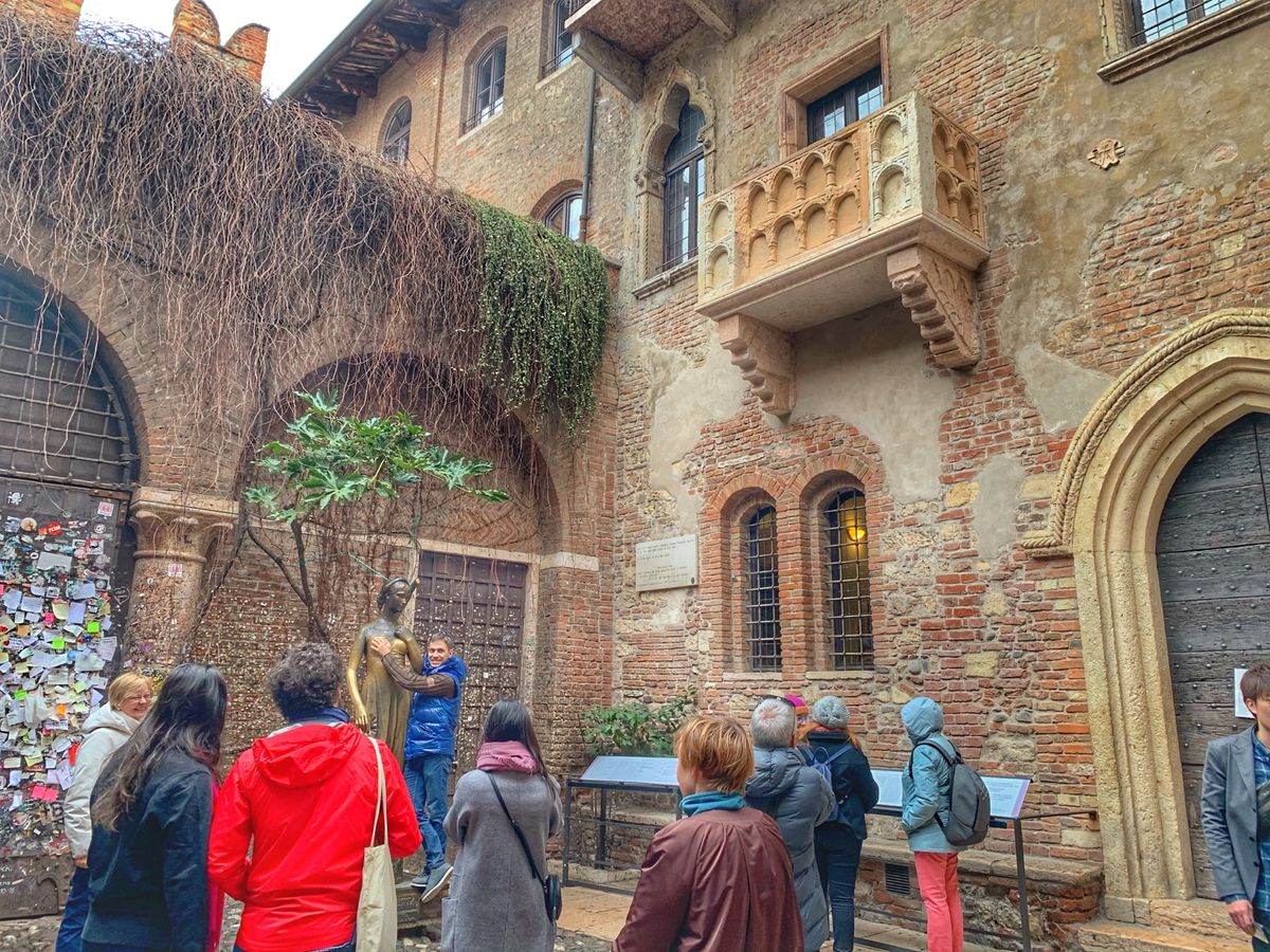 26th Feb. 2020 pic📷

Casa di Giuliett...