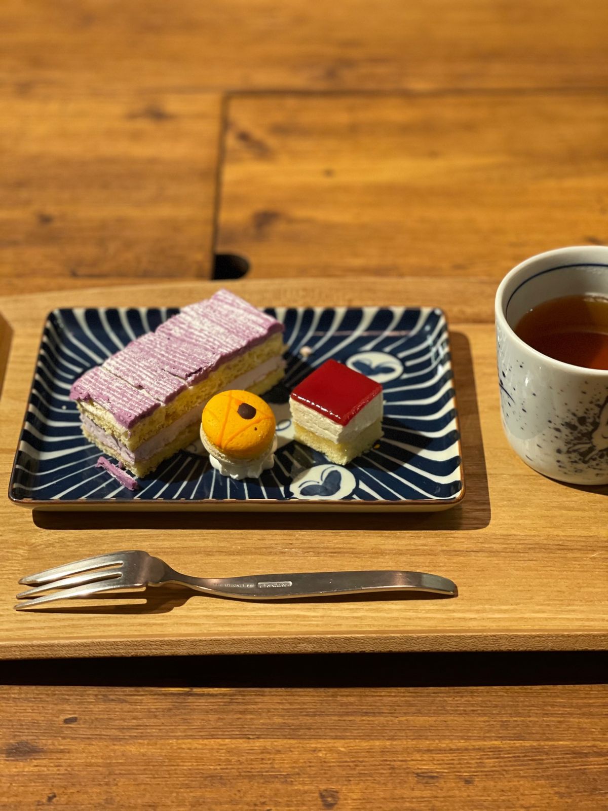 コース料理食べた。ひとりで。

野菜が効いててさっぱりした料理でとても好き...