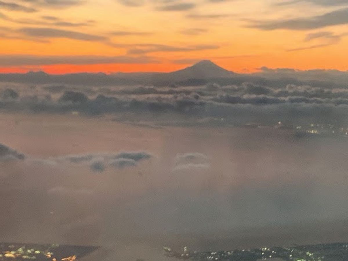 帰りは伊丹から飛行機で。
ANAのラウンジ。

写真撮ってなかったけ...