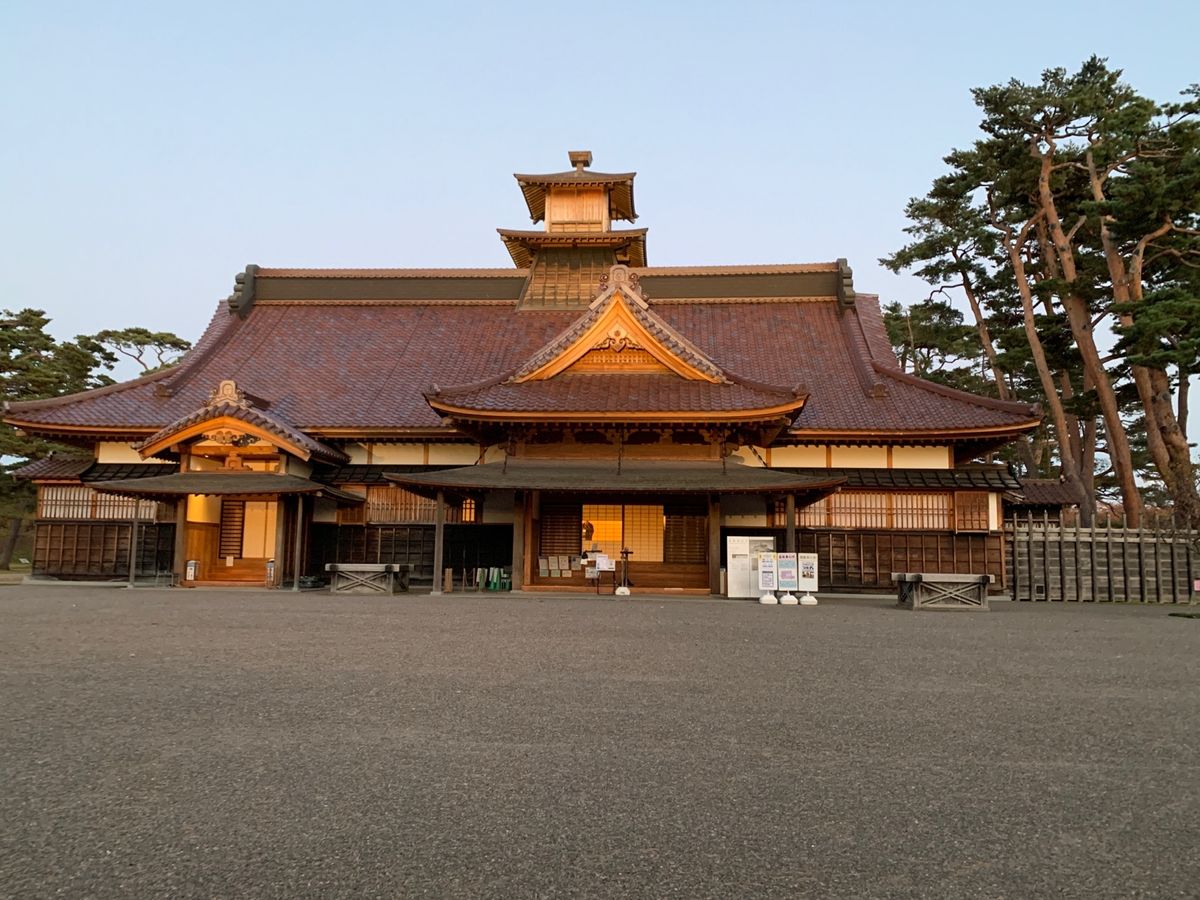 五稜郭公園と、箱館奉行所