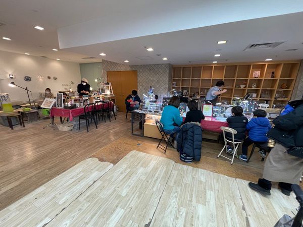 日本・長野県「星のや リゾナーレ八ヶ岳」の写真：ステンドグラスや陶芸など色々物づくり体験...