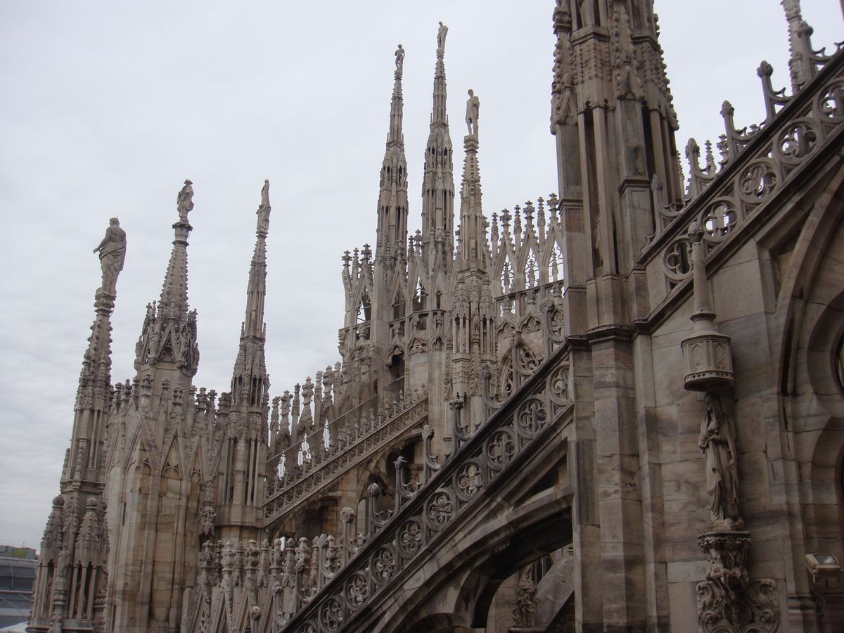 @Duomo di Milano③
このミラノ大聖堂は屋上に登れるんです。...