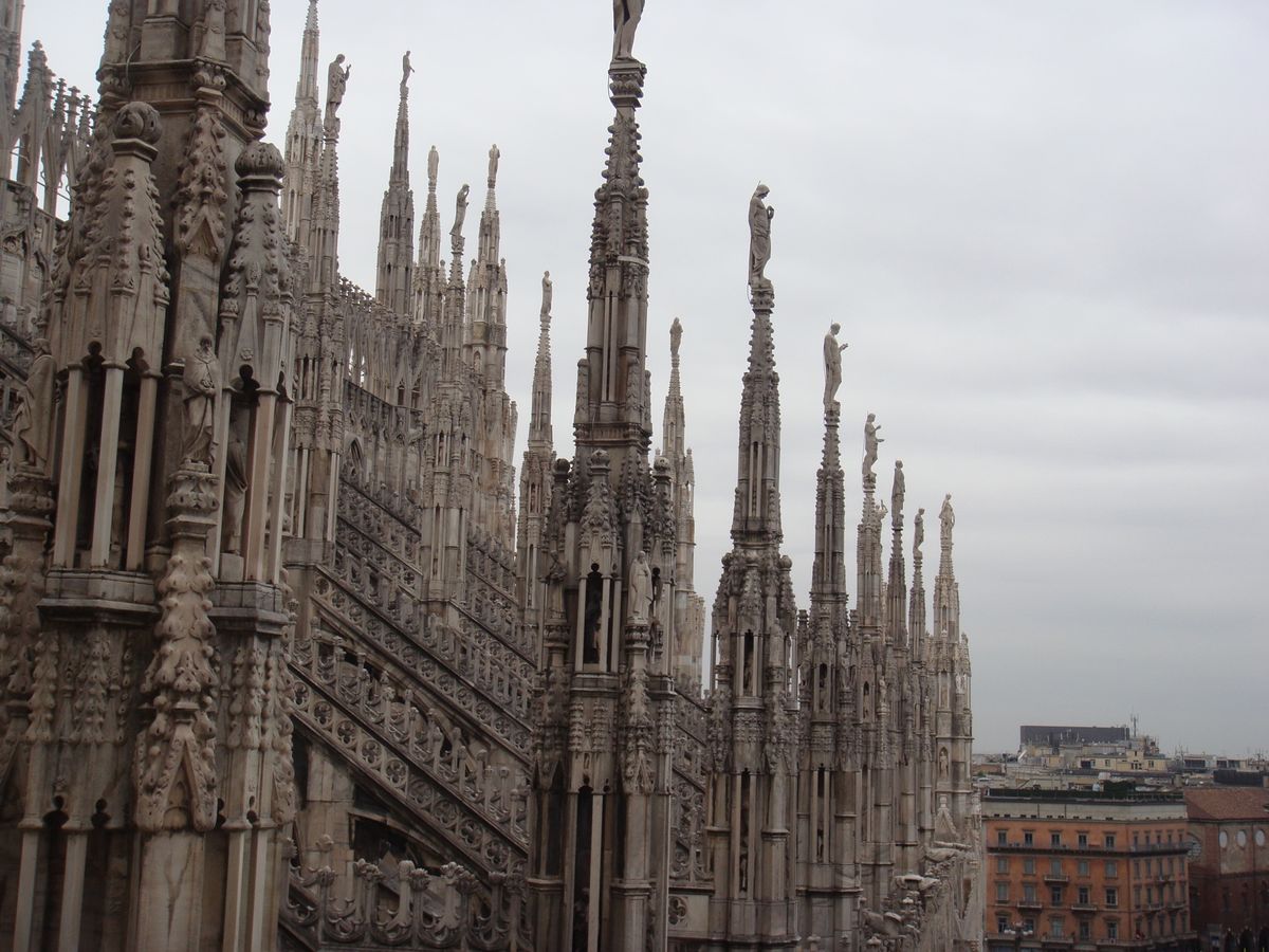 @Duomo di Milano③
このミラノ大聖堂は屋上に登れるんです。...